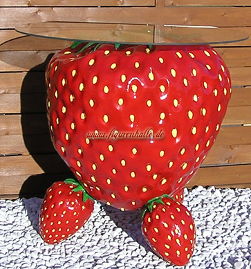 Erdbeere als Tisch