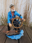 Preview: Seemann am Steuerrad im Wind Figur