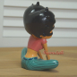 Preview: Betty Boop Figur im Schneidersitz