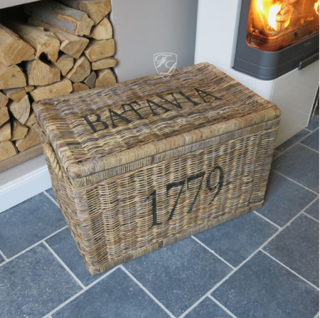 Preview: Große Rattantruhe 1779 mit Deckel