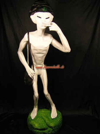 Alien Statue