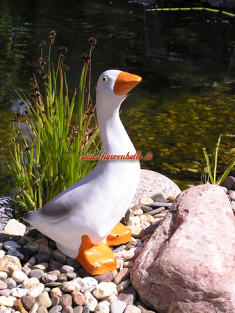 Preview: Gans Garten Dekoration