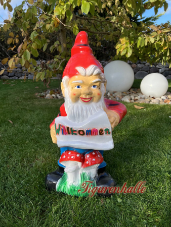 Gartenzwerg mit Willkommen Schild