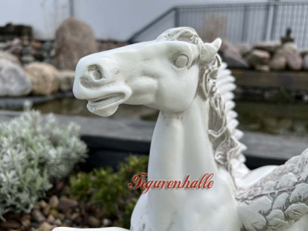 Große Pegasos Figur