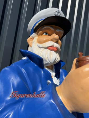 Witziger Kapitän als Figur