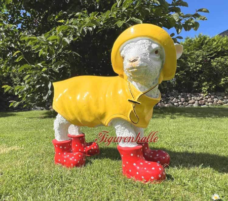 Preview: Gartenfigur Lamm mit Gummistiefeln Figur