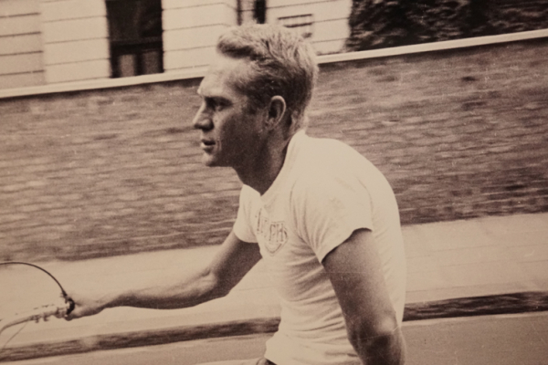 Steve Mcqueen in T-shirt motorbike mural