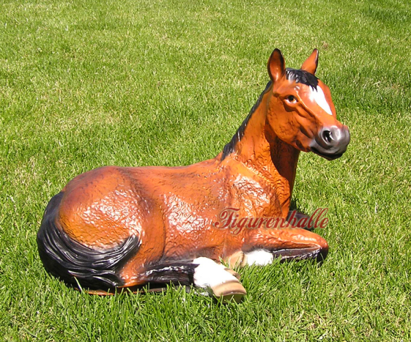 Pferd liegend Figur groß