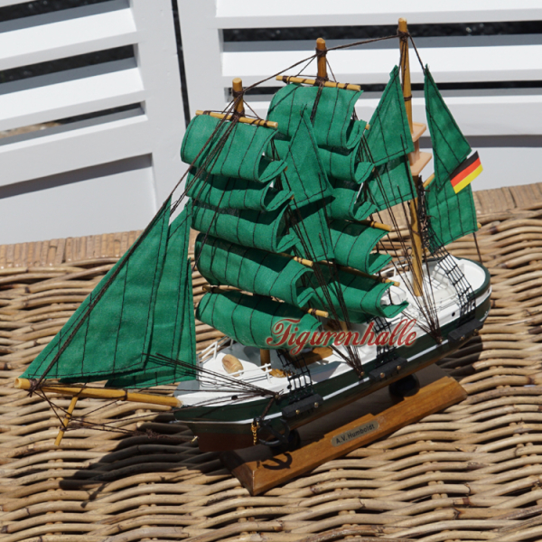 Grünes Segelschiff  Feuerschiff  Modell