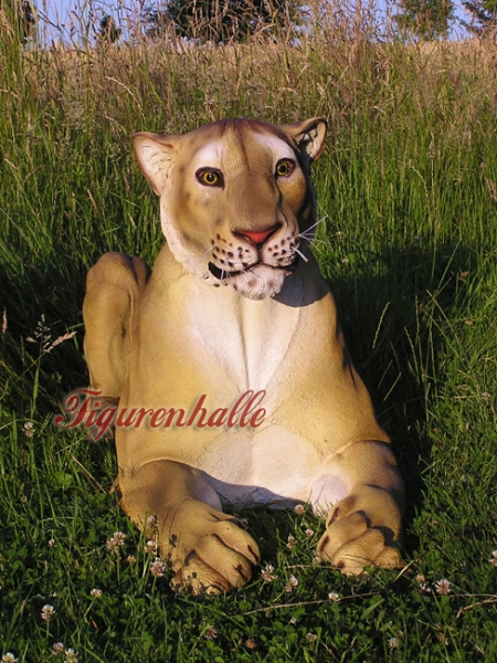 Löwe Dame Figur