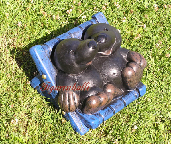 Maulwürfe auf Sonnenstuhl
