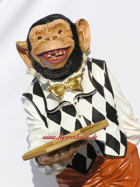 Affe als Butler Figur