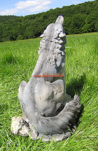 Wolves grey figure