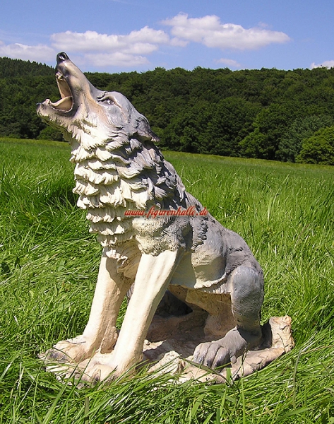 Wolf figure