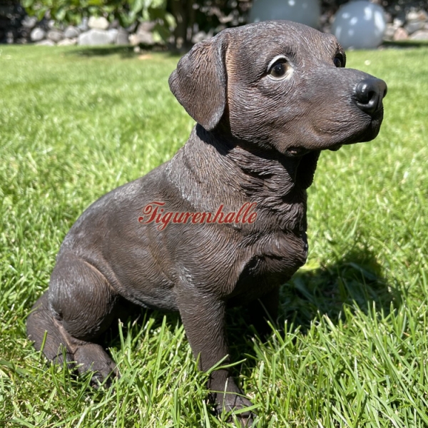 Labrador figurine
