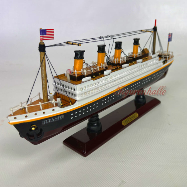 R.M.S. Titanic Modellschiff