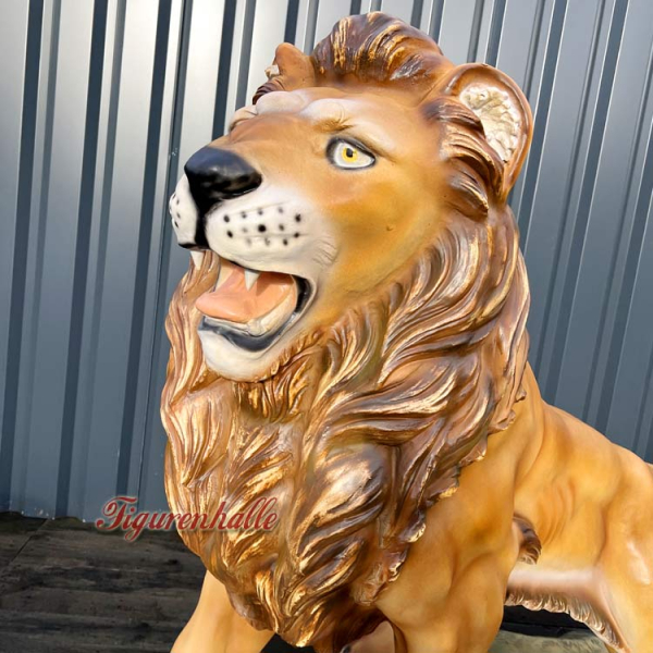 Lion Africa Theme Figure Pedestal
