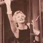 Preview: Waving black and white Marilyn Monroe