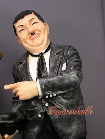 Preview: Dick und Doof als Butler Dekofigur Preview: Dick Stan & Olli Butler Figur