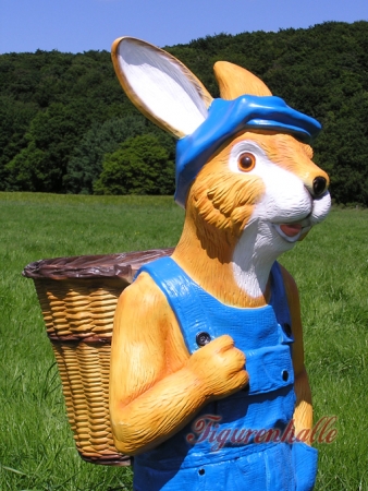 Preview: Osterhase mit Korb und Mütze als Figur Preview: Ostern Dekoration