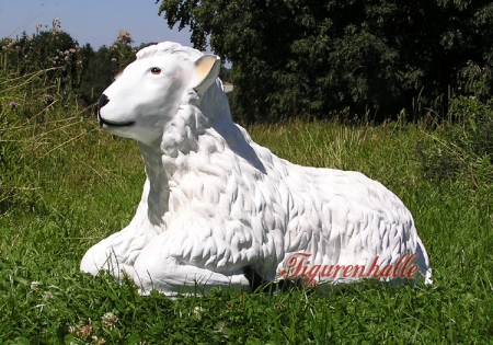 Preview: Schaf Tierfigur liegend Preview: Schäfchen Aufsteller liegend