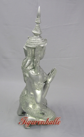 Lacquered Buddha statue
