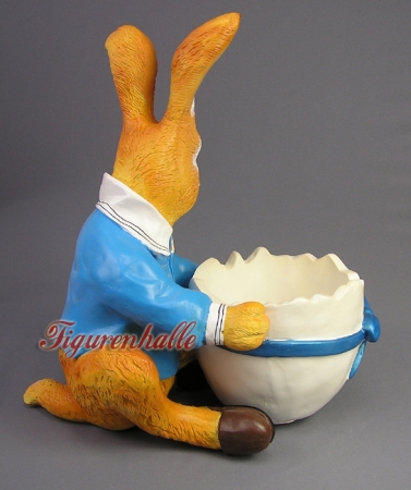 Osterhase mit Ei