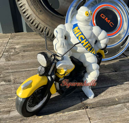 Preview: Michelin Mann Retro Werbefigur auf Motorrad Preview: Michelin Mann Figur nostalgie Deko