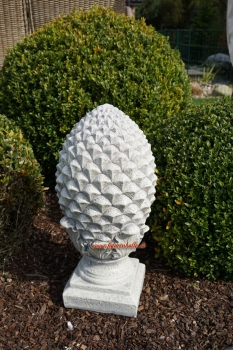 Preview: Pinienzapfen / Ahornzapfen Figur Nostalgie Preview: Ahornzapfen Gartenfigur