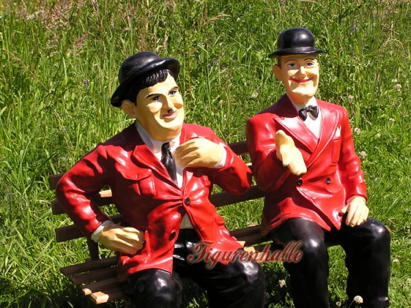 Dick und Doof auf Bank Dick und Doof auf Bank