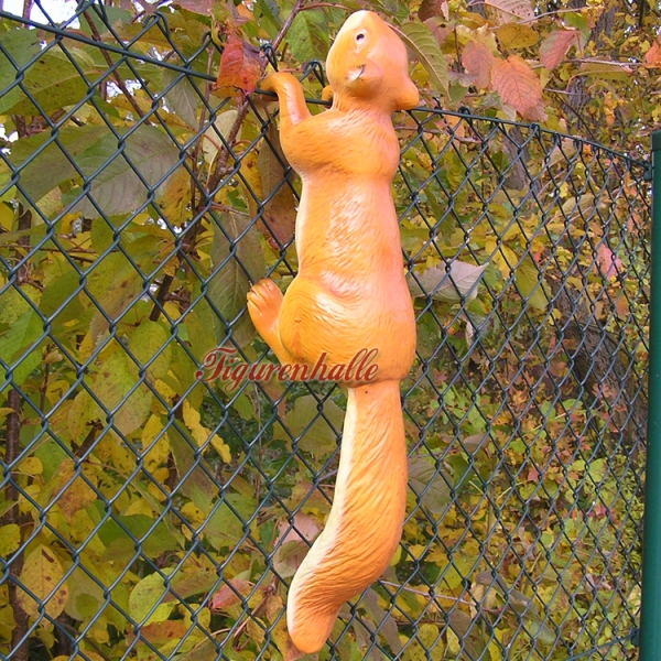 Eichhörnchen Gartenfigur