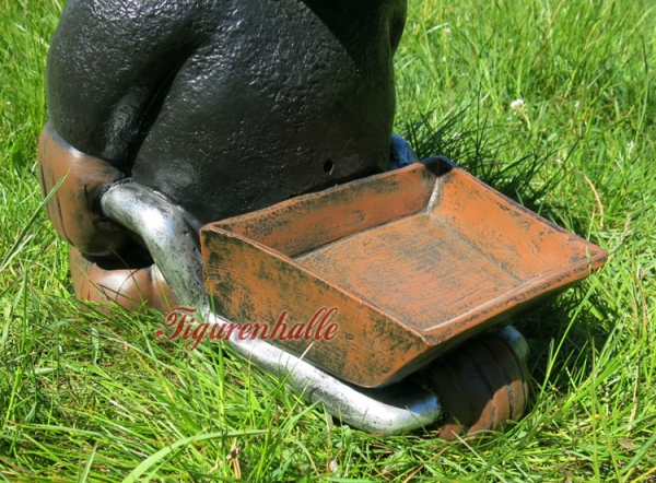 Mole with cart figure