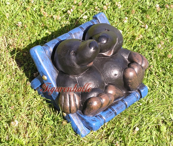 Maulwürfe auf Sonnenstuhl