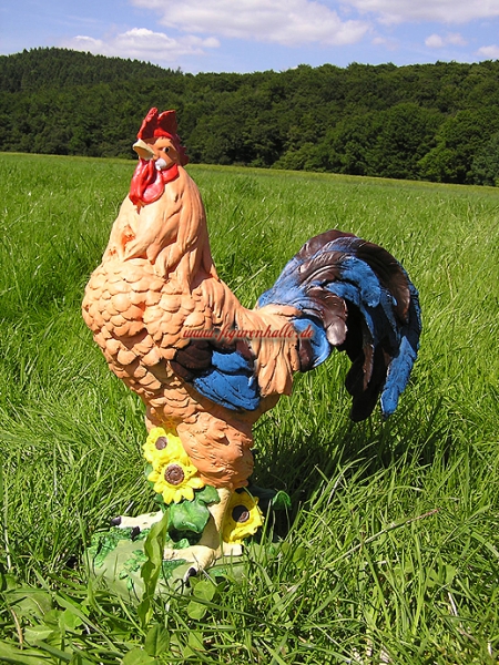 Rooster figure