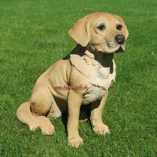 Labrador Retriever figure