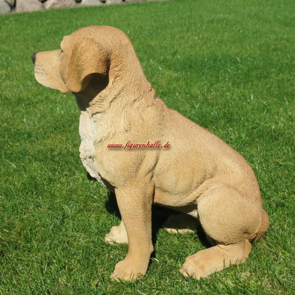 Labrador retriever garden figure