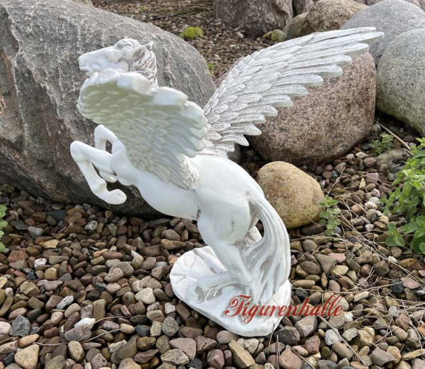 Pegasos Antik Statue