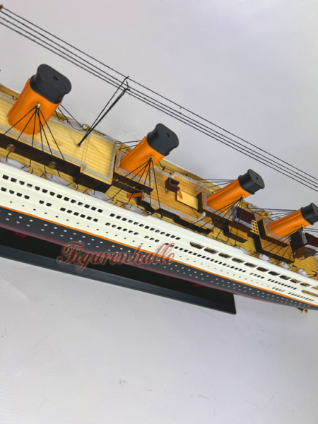 Model ship R.M.S Titanic wooden decoration