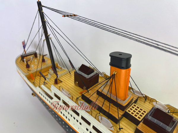 Titanic newspaper report sunk