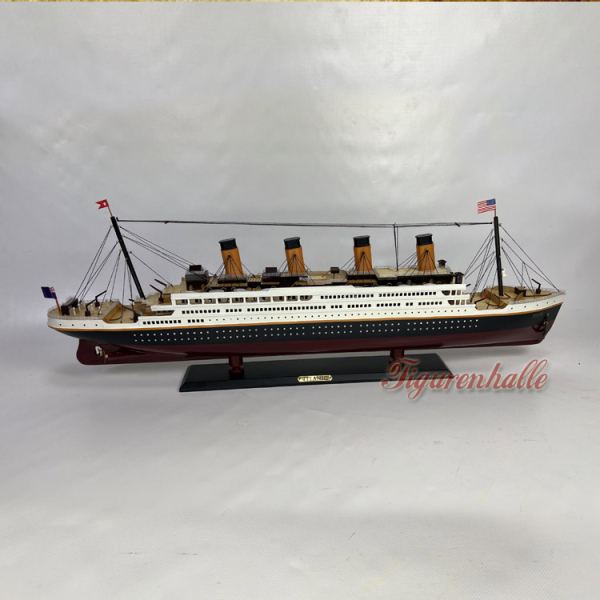 R.M.S Titanic large floor model History